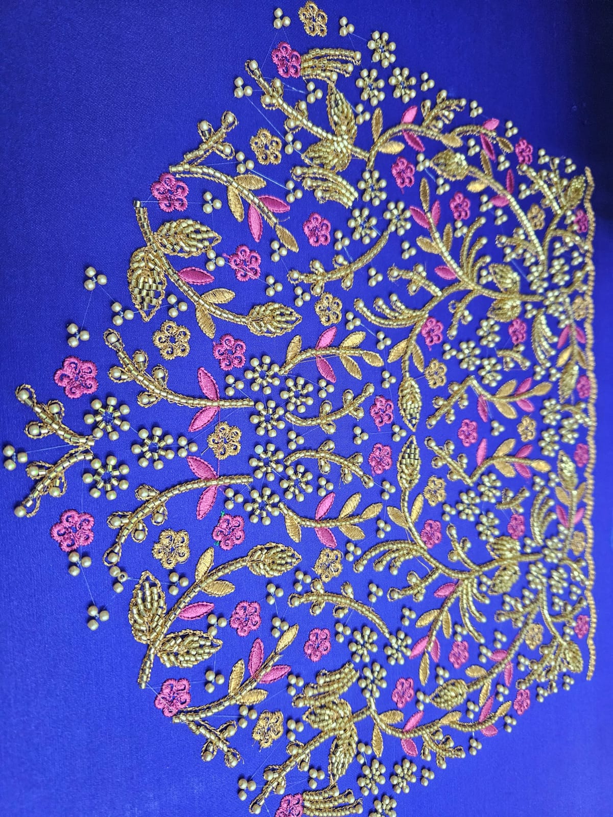 Heavy 01 blouse embroidery design